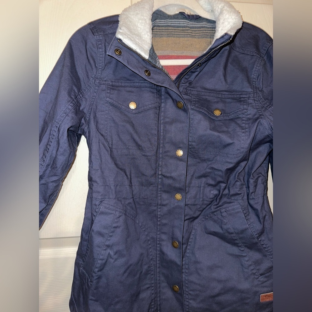 L.L. Bean Dark Blue Utility Jacket with White Sherpa Collar XS pet. outdoor fall - Picture 2 of 13